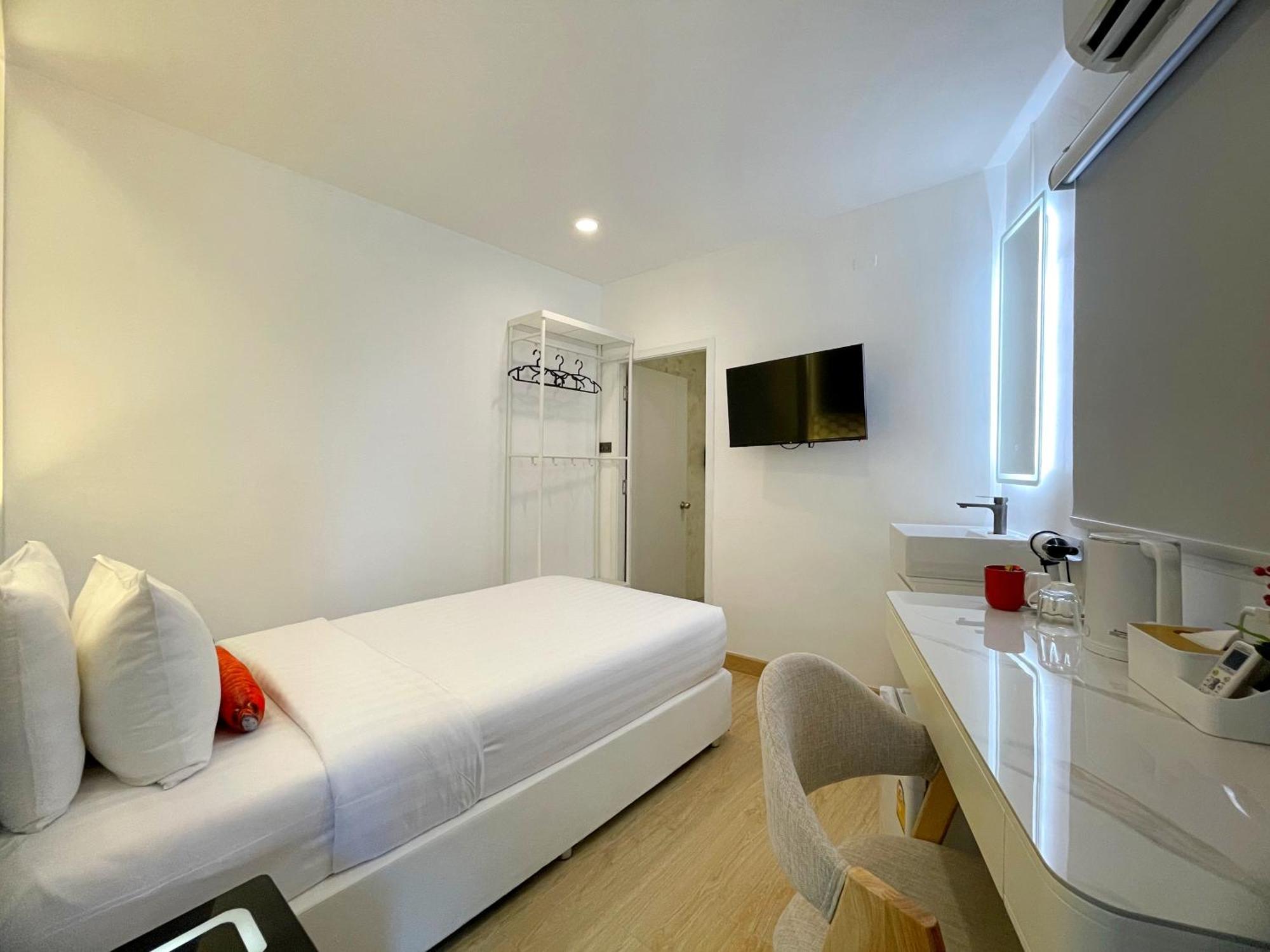Arawana Express Sukhumvit 22 Aparthotel Bangkok Luaran gambar